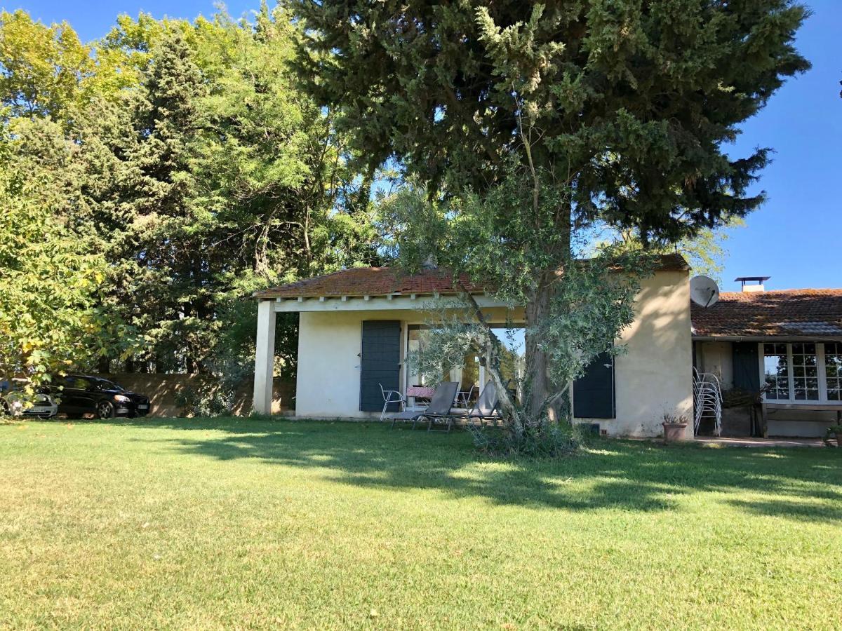 Mas Du Pont De Laute Villa Le Cailar Exterior photo